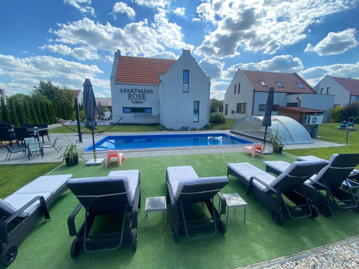 Apartmany Rose Lednice Exterior foto