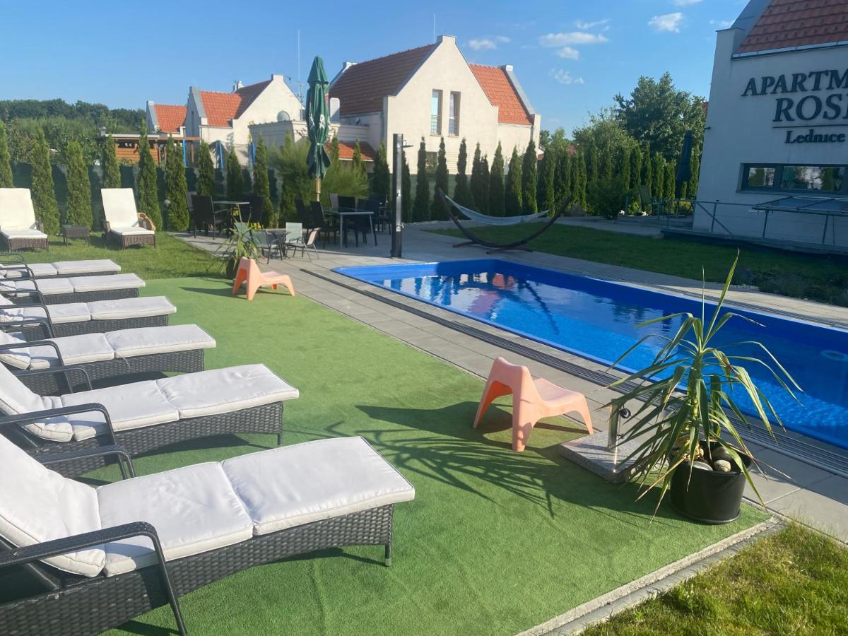 Apartmany Rose Lednice Exterior foto